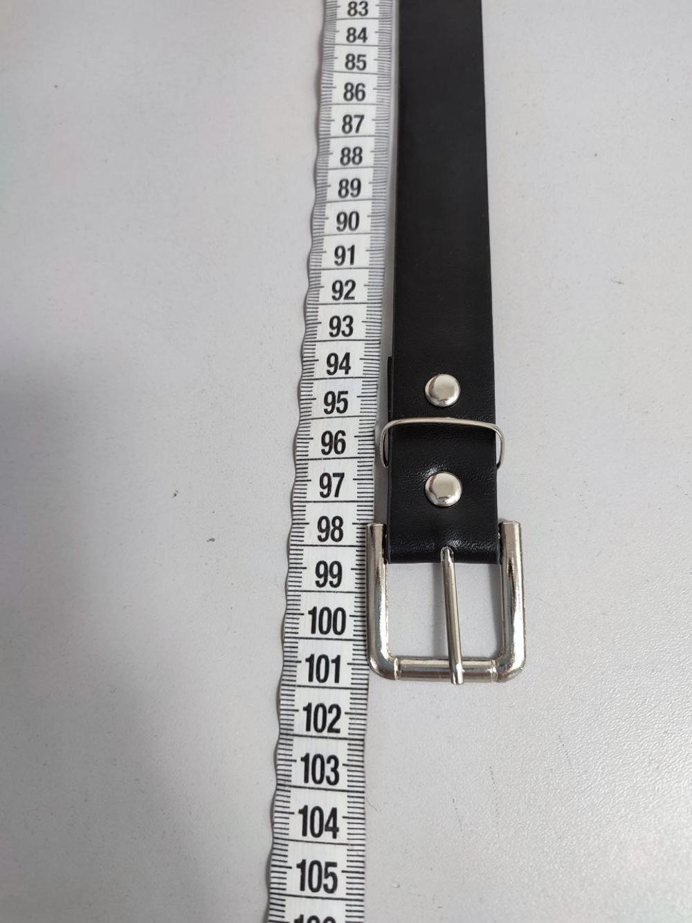 Ремень черный изящный, новый