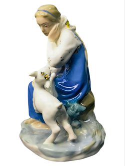 Фарфоровая статуэтка "Сестрица Алёнушка с козлёнком" ЛЗФИ
