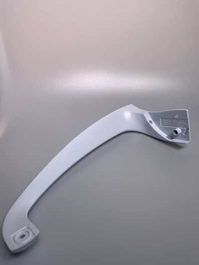 Ручка для холодильника Indesit нижняя зам. C0085715 23 см, белая