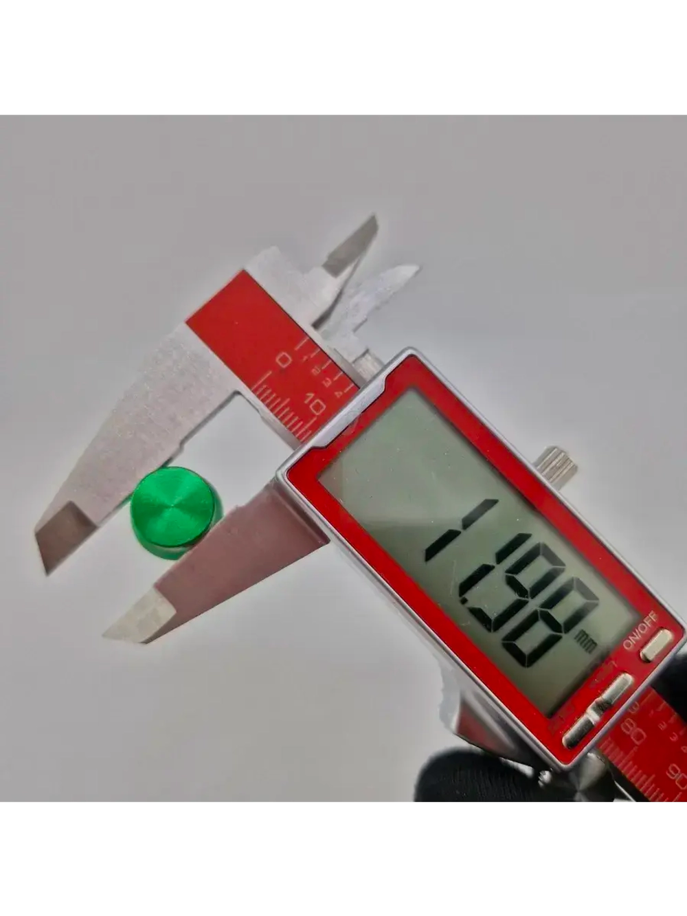 Клапан крышки бензобака