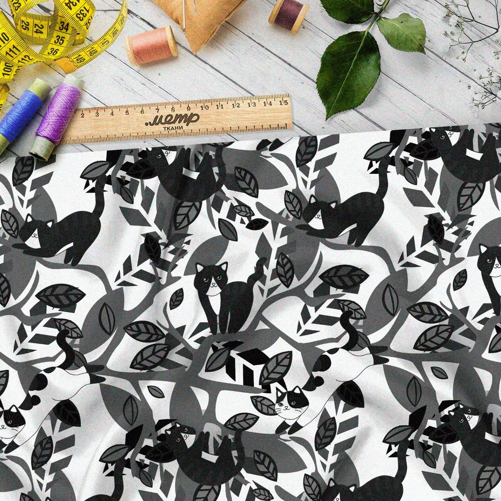 Ткань блэкаут чёрные коты на серых деревьях