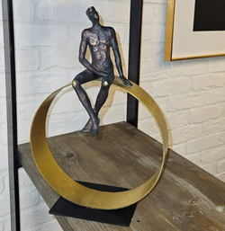 Статуэтка Man on round shelf Decoration-A