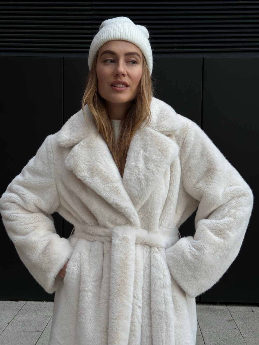 Шуба Lux макси белый