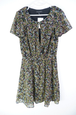 Платье Banana Republic милое 44 размер