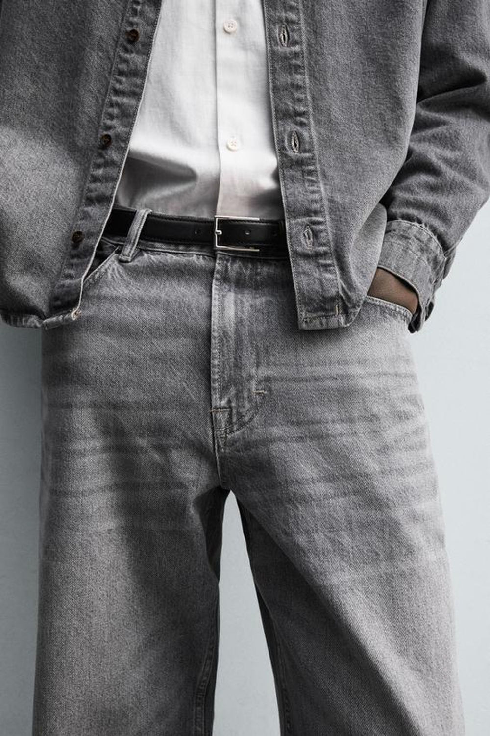 ZARA ДЖИНСЫ STRAIGHT FIT, СЕРЫЙ