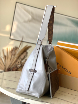 Louis Vuitton CarryAll Dark MM