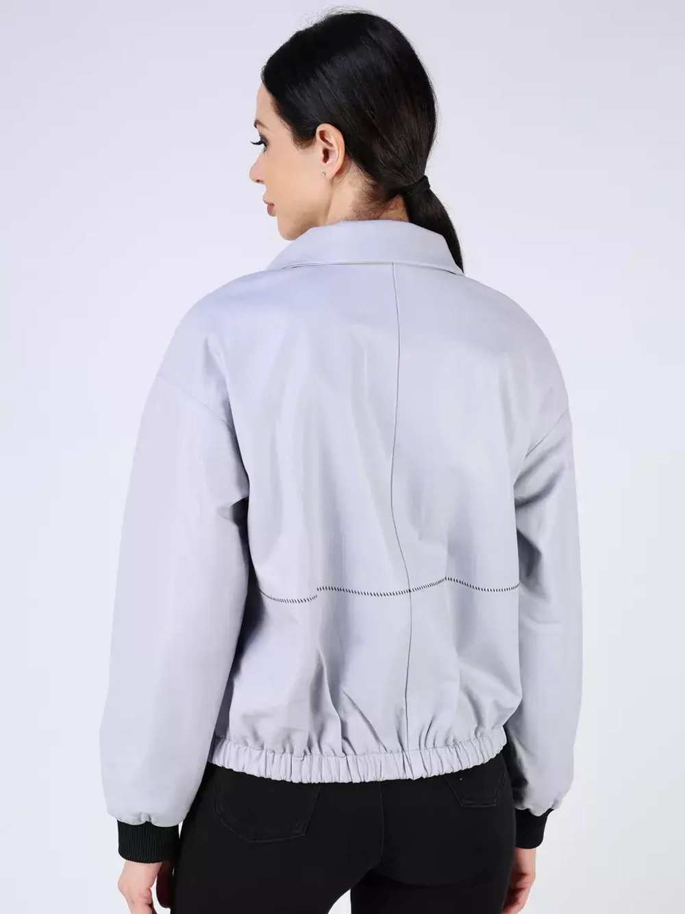 Кожаная куртка демисезонная бомбер