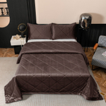 Велюровое покрывало в клетку с наволочками OVL037