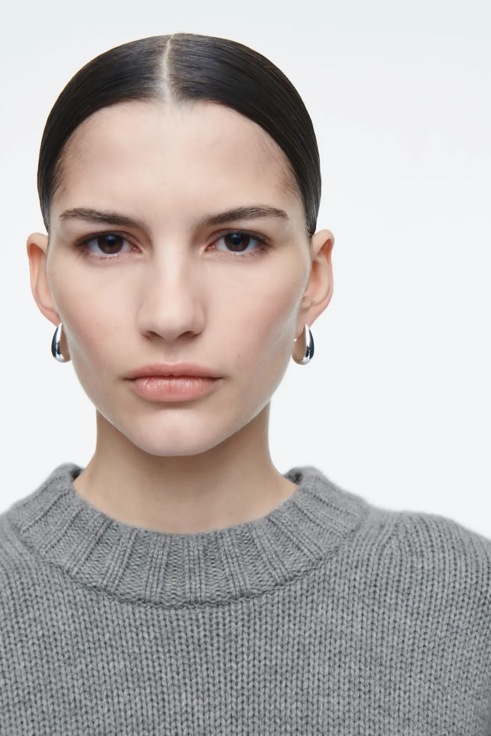 COS КАШЕМИРОВЫЙ СВИТЕР ГРУБОЙ ВЯЗКИ, СЕРЫЙ