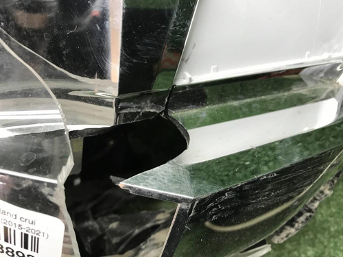 Битая Фара левая Toyota Land Cruiser 200 15-21 LED