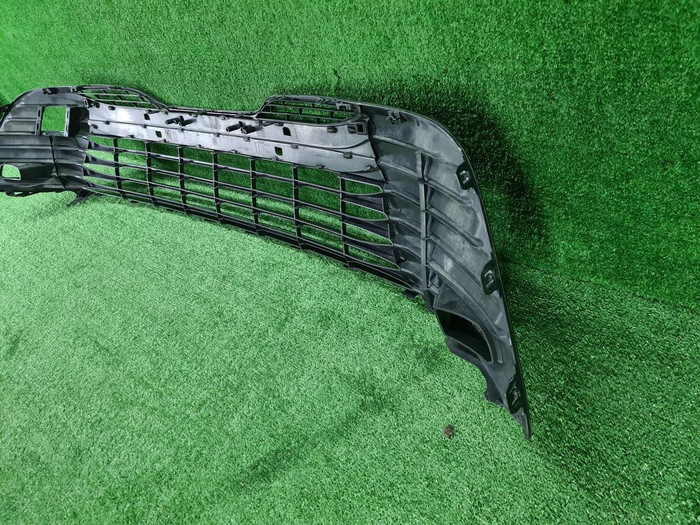 Решетка переднего бампера Toyota Camry xv70 17-21