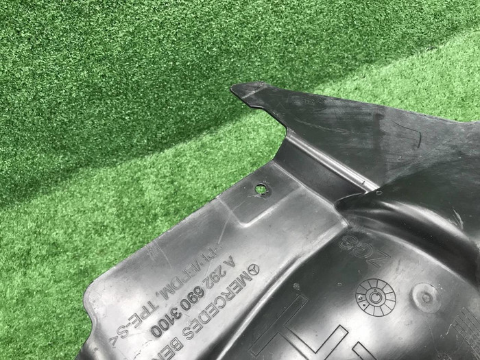 Подкрылок передний левый Mercedes GLE C292 (15-19)