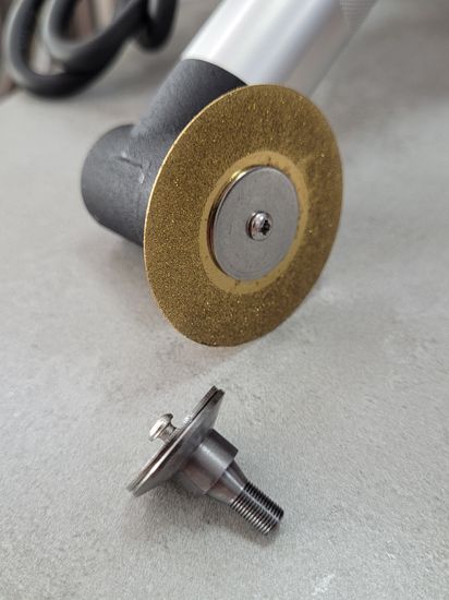 Держатель для дисков 3 мм на гравер под ключ