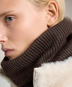 Oysho Снуд трикотажный, коричневый