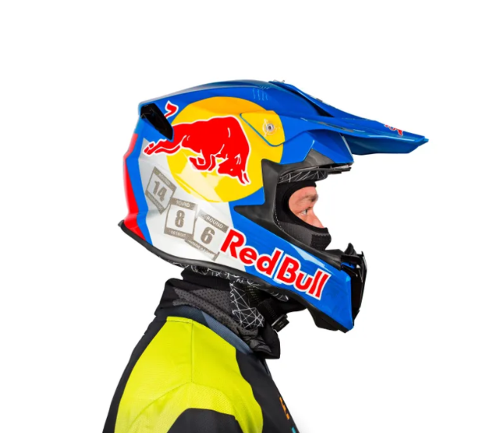 Шлем Red Bull 198