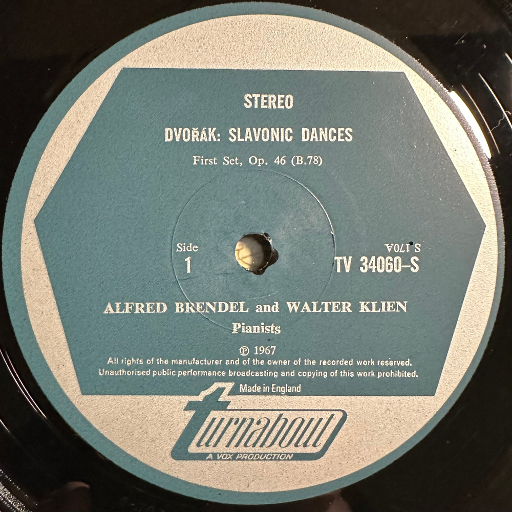 Дворжак - Славянские танцы, соч. 46 и 72, для фортепиано в четыре руки (Англия 1967г.)