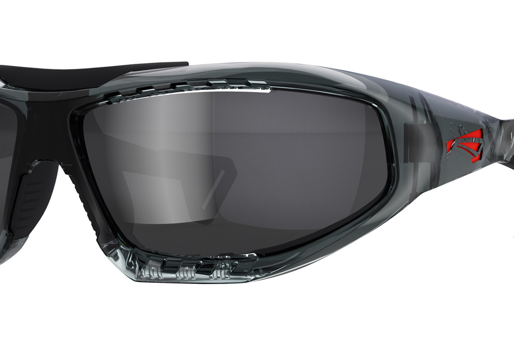 Спортивные очки LiP Surge / Gloss Trans. Grey / Black / PC Polarized / Levanté Series Chroma Smoke Lens