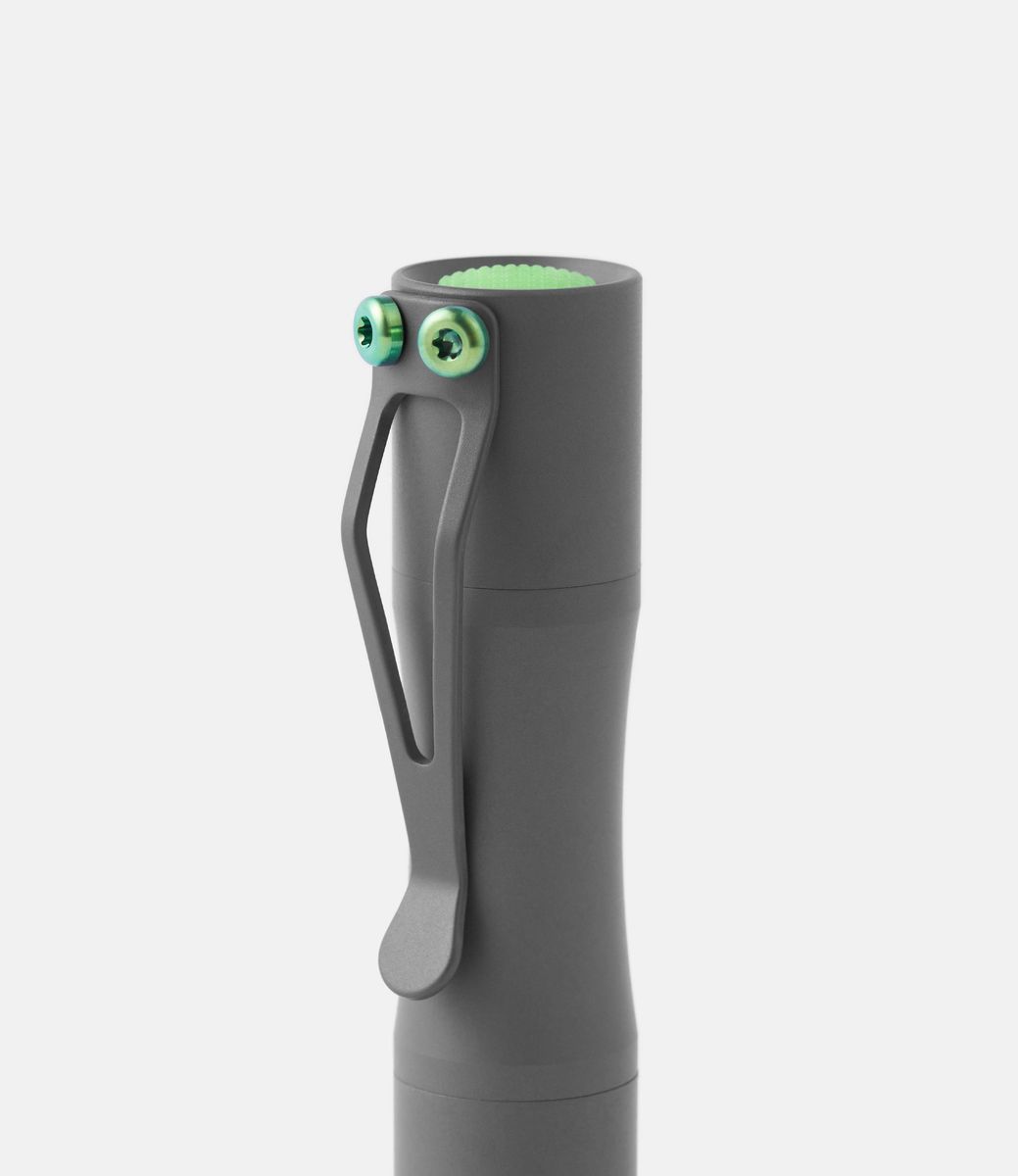 Tactile Turn Apollo Flashlight X-Tone — фонарик из титана