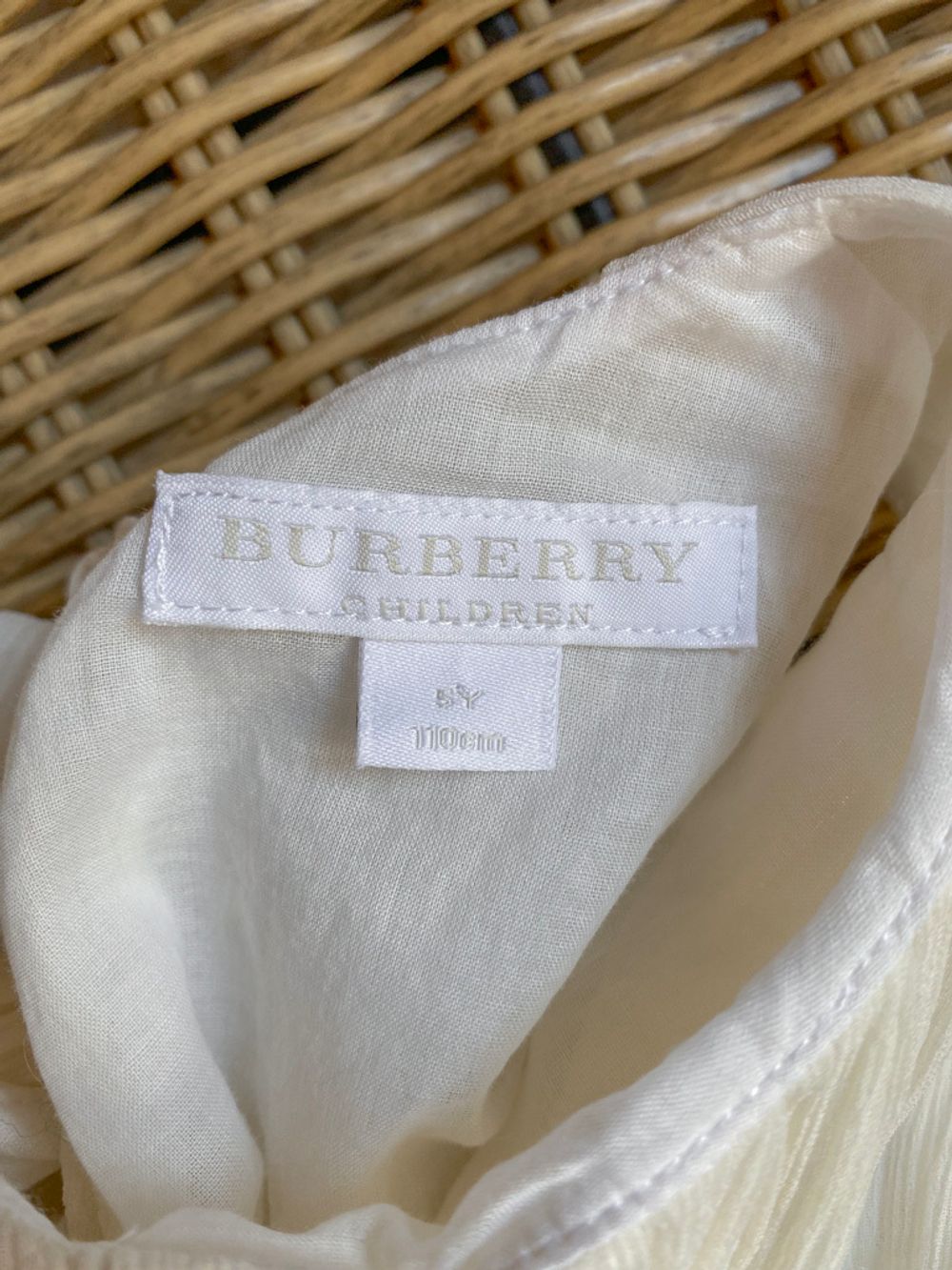 Платье Burberry, 98