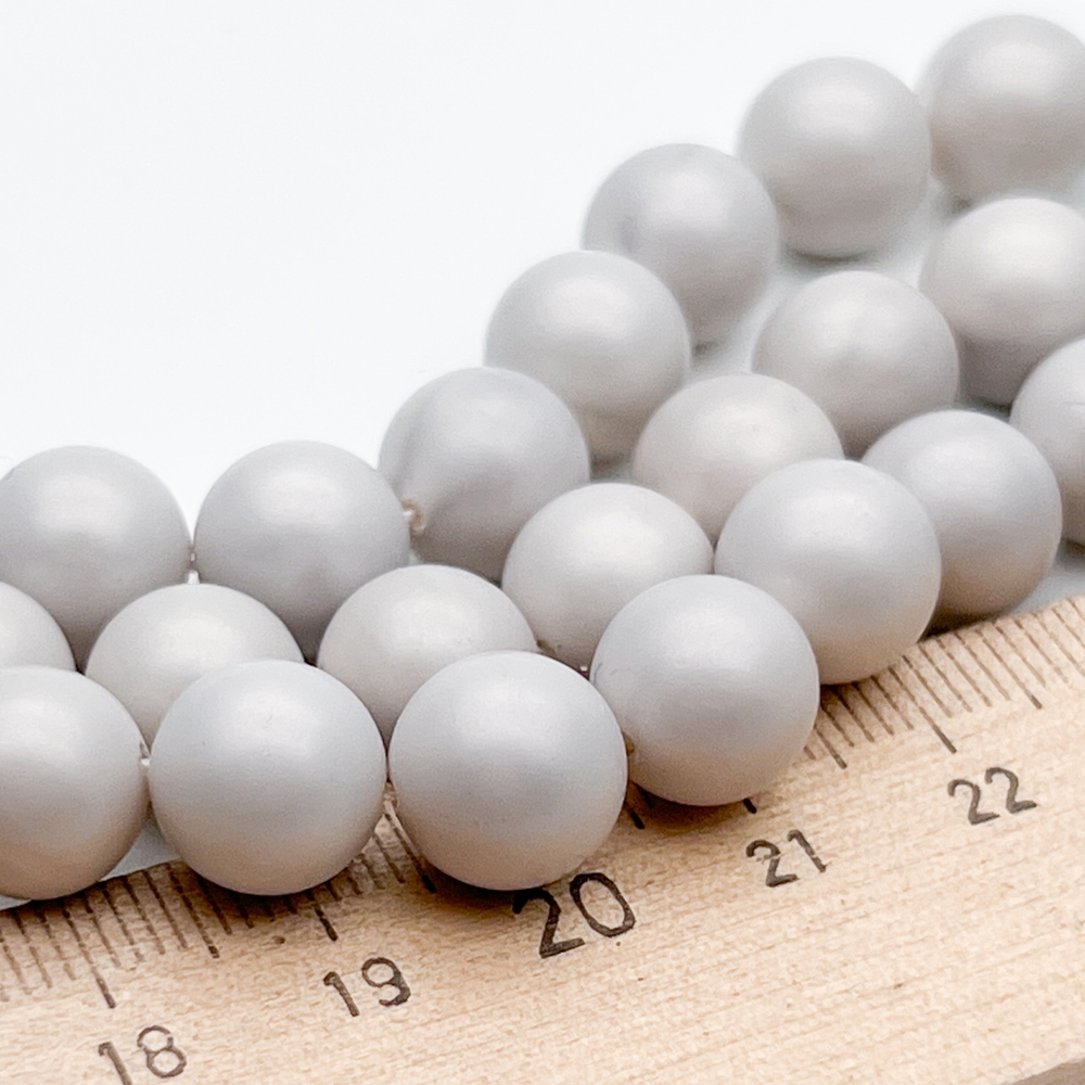 "Майорка" с эффектом сатин, цвет светло-серый, диаметр 10,1 мм, цена за 10 шт (1/4 нити)