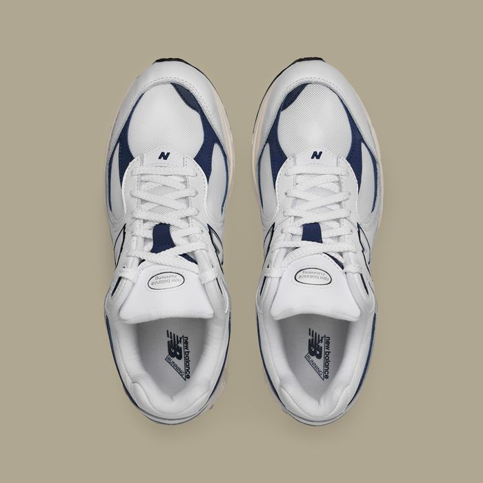 Кроссовки New Balance 2002R 
