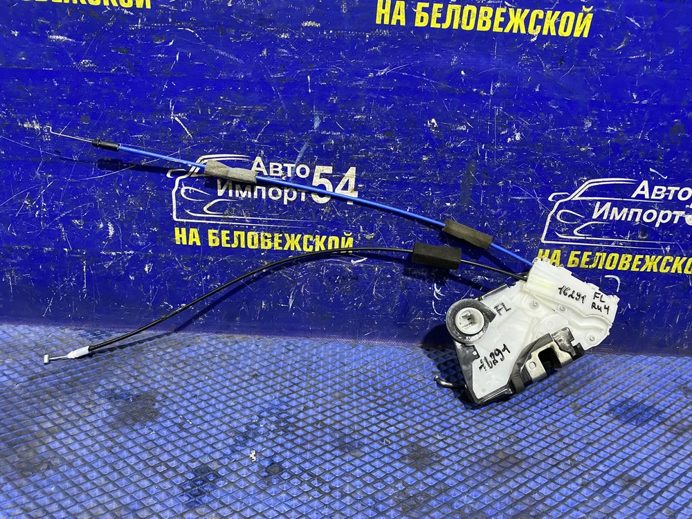 Замок двери передней левой Honda VEZEL 2013-2018