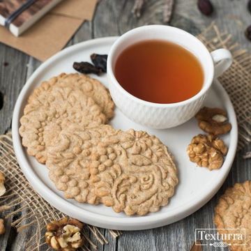 Скалка с узором Райский Сад