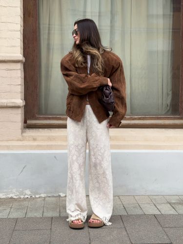 Молочные кружевные брюки на резинке