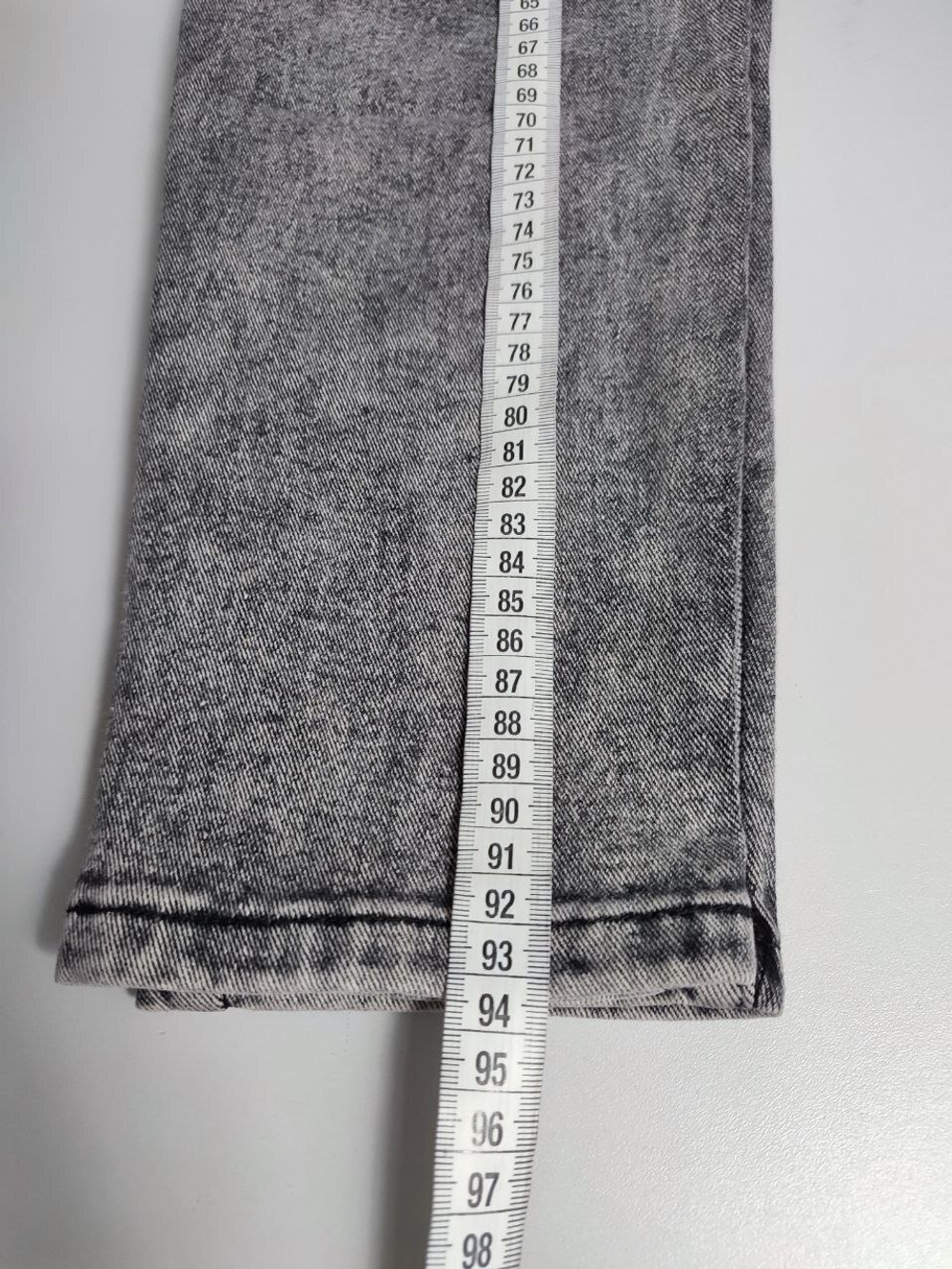 Джинсы Denim Fashion  серые 42 размер, новые