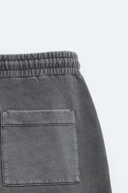 ZARA БАЗОВЫЕ ШОРТЫ-ЧИНОС С ЭФФЕКТОМ ПОТЕРТОСТИ, ЧЕРНЫЙ