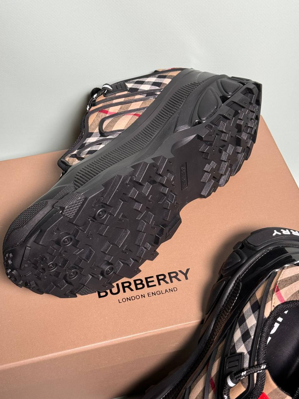 Кроссовки Burberry