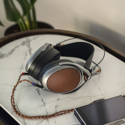 Наушники MEZE Poet