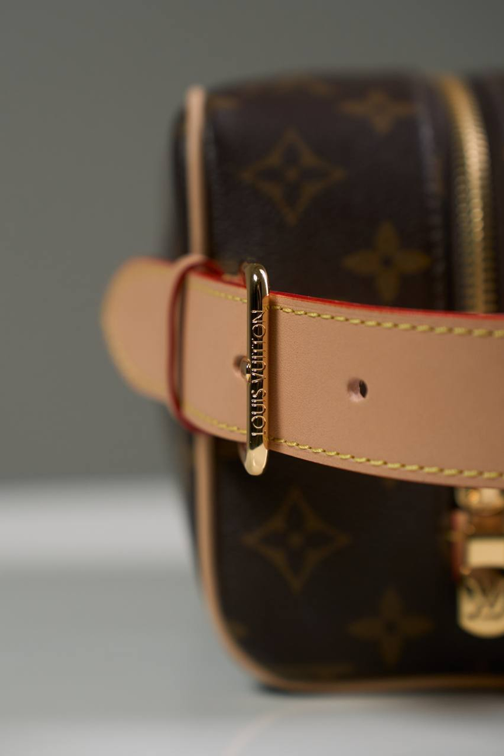 Несессер Louis Vuitton