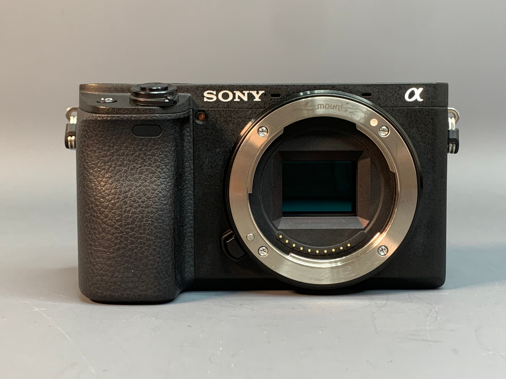 Sony A6400 3.700 кадров