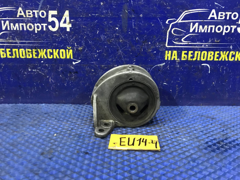 Подушка двигателя NISSAN BLUEBIRD 1997