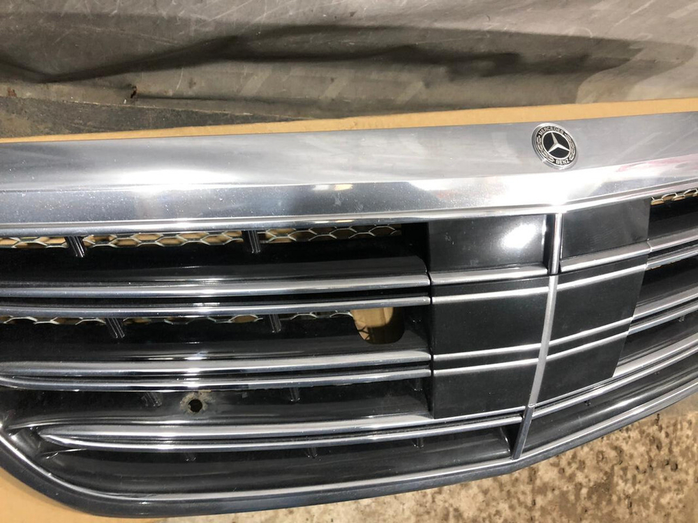 Решетка радиатора Mercedes S-Class (W222) 17-21 Б/У Оригинал a2228802900