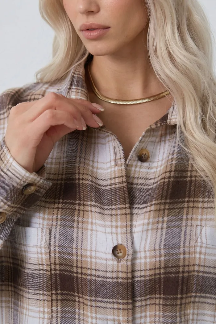 Рубашка из фланели бежевого цвета в клетку