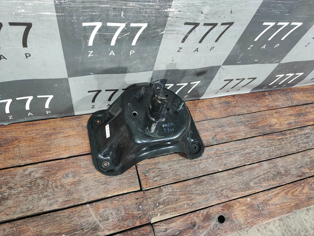 Кронштейн запасного колеса Tank 300 21-нв Б/У Оригинал 6309100XKV19C