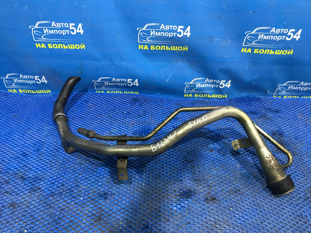 Горловина топливного бака TOYOTA IPSUM 1996-2001