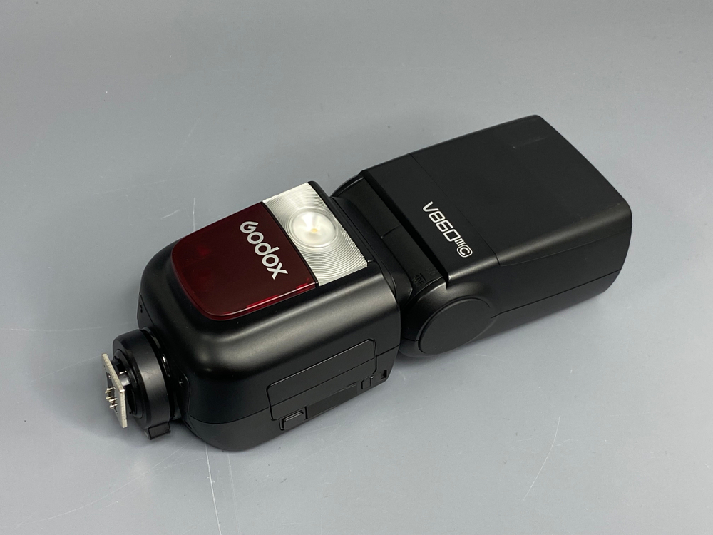 Godox V860 III