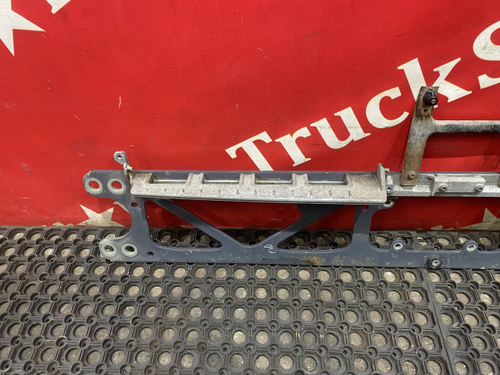 Траверса рамы поперечная в сборе 2019г