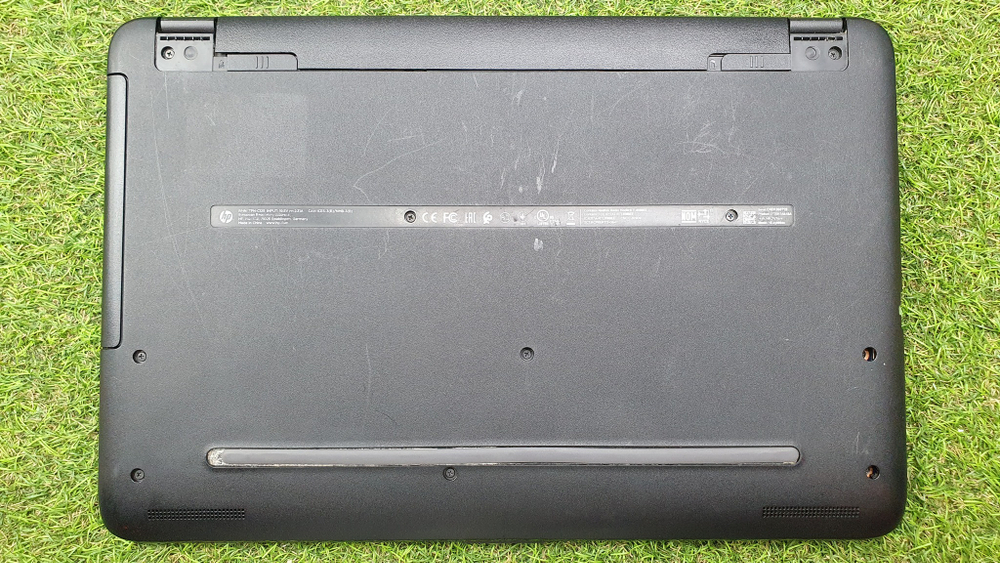 Ноутбук HP i3-6/8 Gb/15-ay009dx (X7T50UA)/Windows 10