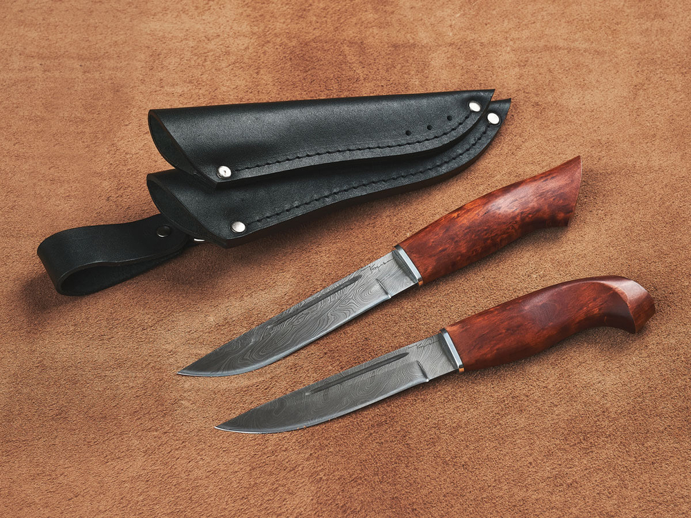 Спарка Финских ножей, дамасская сталь, рукоять мореная карельская береза