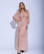 Женское платье розового цвета в горошек с длинным рукавом