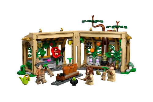 Конструктор LEGO Harry Potter 76445 Замок Хогвартс: Урок гербологии