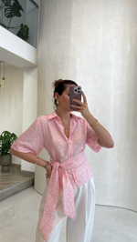 Блуза с коротким рукавом из вискозы в горошек