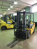 Вилочный дизельный погрузчик CHL 2,5 тонн