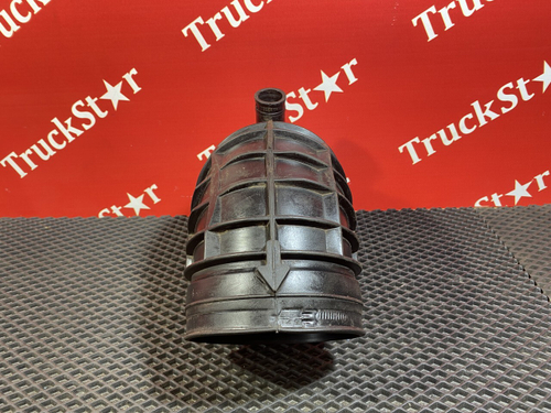 Патрубок воздушного фильтра 2020г