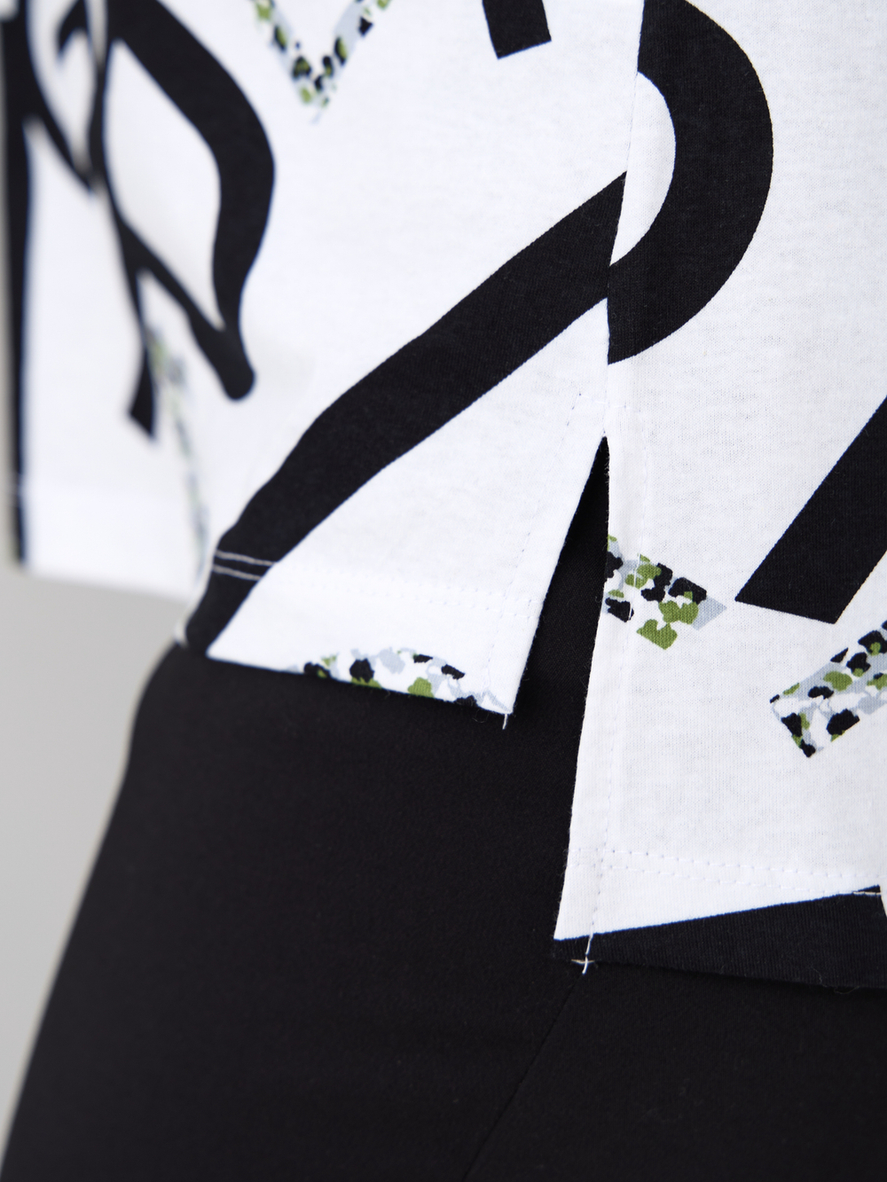 Блузка БЛ-131/белый-большиебуквы