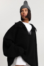 Джемпер с кружевом